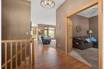 8156 9th Street Place N, Oakdale, MN 55128 - Photo 9