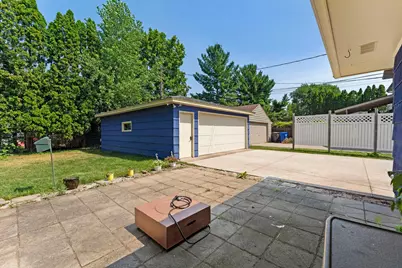 1739 Hampshire Avenue, Saint Paul, MN 55116 - Photo 35