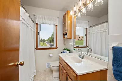 8101 47th Avenue N, New Hope, MN 55428 - Photo 11