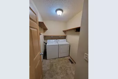 1059 Manor Court, Saint Cloud, MN 56303 - Photo 13