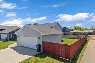 809 24th Ave NW, Austin, MN 55912 - Photo 23
