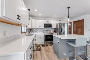 809 24th Ave NW, Austin, MN 55912 - Photo 3