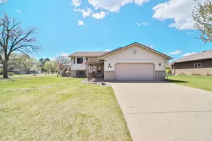 908 Lilac Ln, Little Falls, MN 56345 - Photo 35