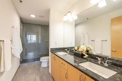 1240 S 2nd Street #709, Minneapolis, MN 55415 - Photo 13