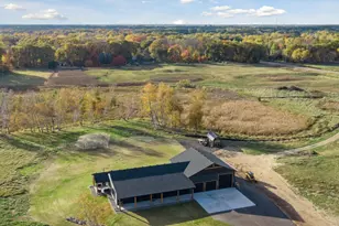 21800 Luan Dr NE, East Bethel, MN 55011 - Photo 3
