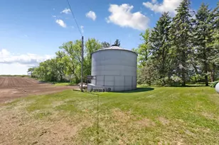 26251 590th St, Mantorville, MN 55955 - Photo 11