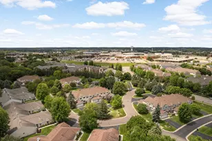 11200 Providence Ln, Eden Prairie, MN 55344 - Photo 5