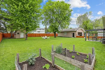 10101 Harrison Road, Bloomington, MN 55437 - Photo 33