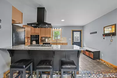 10101 Harrison Road, Bloomington, MN 55437 - Photo 5