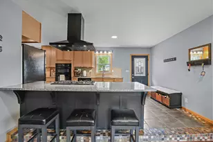 10101 Harrison Rd, Bloomington, MN 55437 - Photo 5