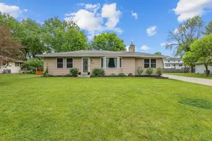 10101 Harrison Rd, Bloomington, MN 55437 - Photo 3