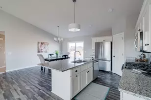 989 Willow Glen Ave, Somerset, WI 54025 - Photo 9