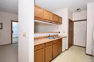 2901 32nd St S, Moorhead, MN 56560 - Photo 15
