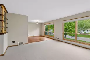 5105 Kimberly Rd, Minnetonka, MN 55345 - Photo 5