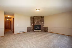 1524 Squirrels Nest Rd, Kasota, MN 56050 - Photo 21