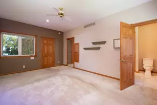 1524 Squirrels Nest Rd, Kasota, MN 56050 - Photo 15