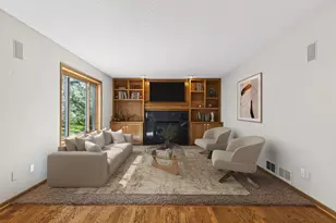 4696 Weston Hills Dr, Eagan, MN 55123 - Photo 15