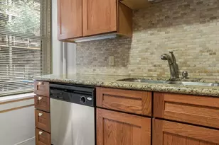 1401 Willow St, Minneapolis, MN 55403 - Photo 3