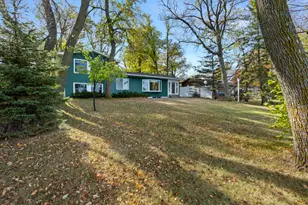 1158 S Shore Dr, Detroit Lakes, MN 56501 - Photo 27