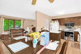 1150 Glendon St N, Maplewood, MN 55119 - Photo 11