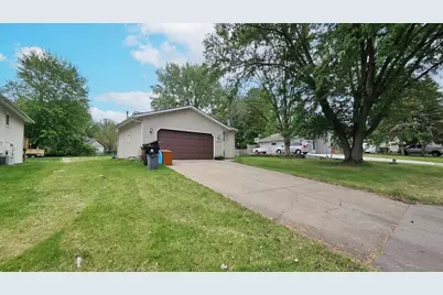 1150 Glendon Street N, Maplewood, MN 55119 - Photo 3