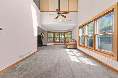 836 Minnehaha Avenue W, Saint Paul, MN 55104 - Photo 9