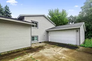 8320 Cooper Way, Inver Grove Heights, MN 55076 - Photo 9