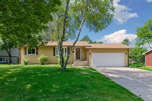 6990 Redwing Ln, Chanhassen, MN 55317 - Photo 1
