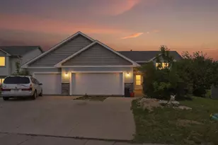 2711 Hilltop Lane, River Falls, WI 54022 - Photo 23