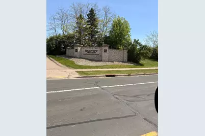 2711 Hilltop Lane, River Falls, WI 54022 - Photo 25