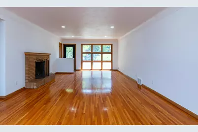 2843 Churchill Street, Roseville, MN 55113 - Photo 9