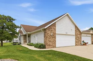 1013 Prairieview Dr SW, Hutchinson, MN 55350 - Photo 1