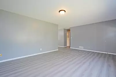 7500 Janell Avenue N, Brooklyn Park, MN 55428 - Photo 7