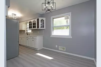 7500 Janell Avenue N, Brooklyn Park, MN 55428 - Photo 9