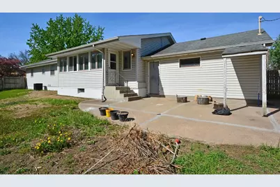 7500 Janell Avenue N, Brooklyn Park, MN 55428 - Photo 3