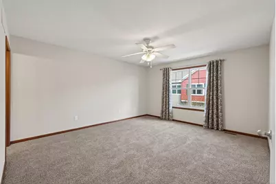 1957 Commonwealth Boulevard #4, Chanhassen, MN 55317 - Photo 21