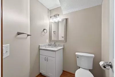 1957 Commonwealth Boulevard #4, Chanhassen, MN 55317 - Photo 27