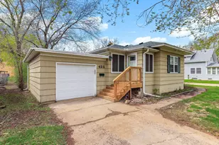 422 2nd St N, Bayport, MN 55003 - Photo 1