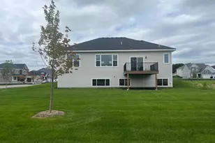 3872 Thrush St, Shakopee, MN 55379 - Photo 27