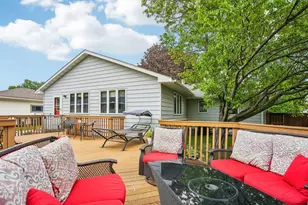 2908 Roosevelt St NE, Saint Anthony, MN 55418 - Photo 3