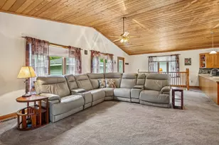 2908 Roosevelt St NE, Saint Anthony, MN 55418 - Photo 7