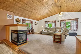 2908 Roosevelt St NE, Saint Anthony, MN 55418 - Photo 5