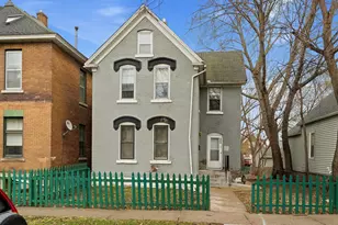 684 Virginia St, Saint Paul, MN 55103 - Photo 1