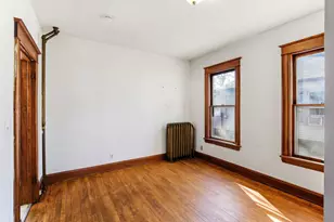990 Como Pl, Saint Paul, MN 55103 - Photo 7