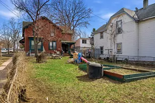 682 4th St E, Saint Paul, MN 55106 - Photo 3