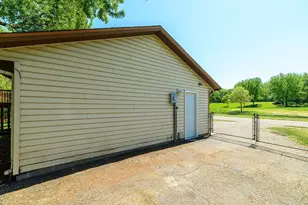 15769 Hayes Trail, Apple Valley, MN 55124 - Photo 43