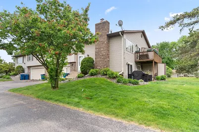 10397 Balsam Lane, Eden Prairie, MN 55347 - Photo 3