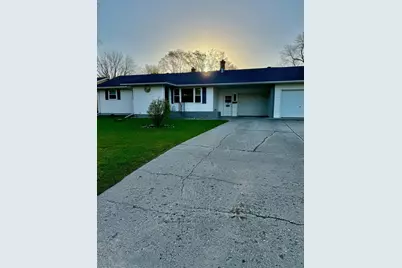 508 Merriam Avenue S, Thief River Falls, MN 56701 - Photo 3