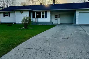508 Merriam Ave S, Thief River Falls, MN 56701 - Photo 3