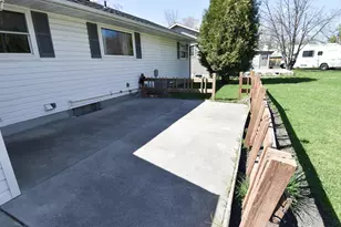 508 Merriam Ave S, Thief River Falls, MN 56701 - Photo 35